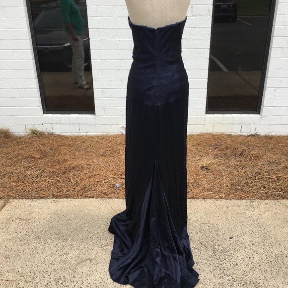Oscar de la Renta Navy Strapless Gown - Picture 8 of 8